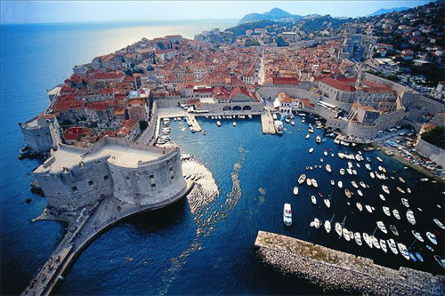http://www.guia-dubrovnik.net/wp-content/uploads/2010/09/Dubrovnik.jpg